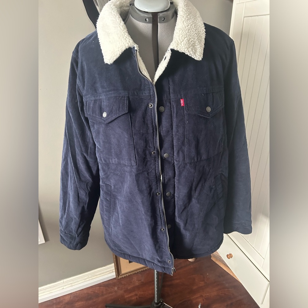 NWOT Levi Men’s  XL Sherpa Trucker Jacket